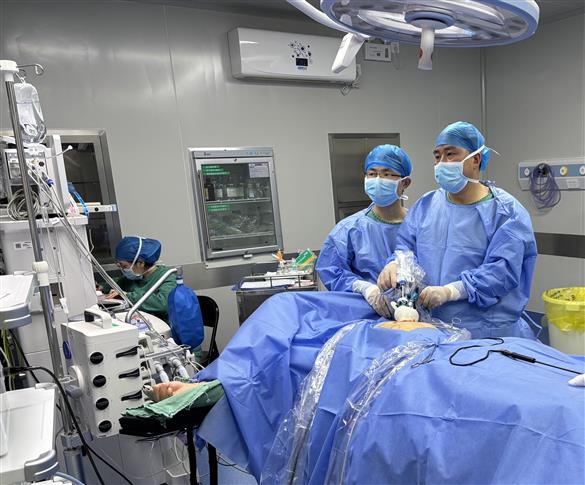 攻克单孔腹腔镜技术难题 我院阑尾手术进入无痕低耗时代