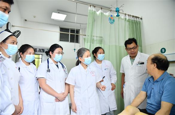 “粤桂帮扶专家基层行” 走进我院 共谱医疗帮扶新篇章